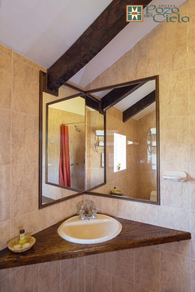 Pozo Del Cielo Hotel Chivay Luaran gambar